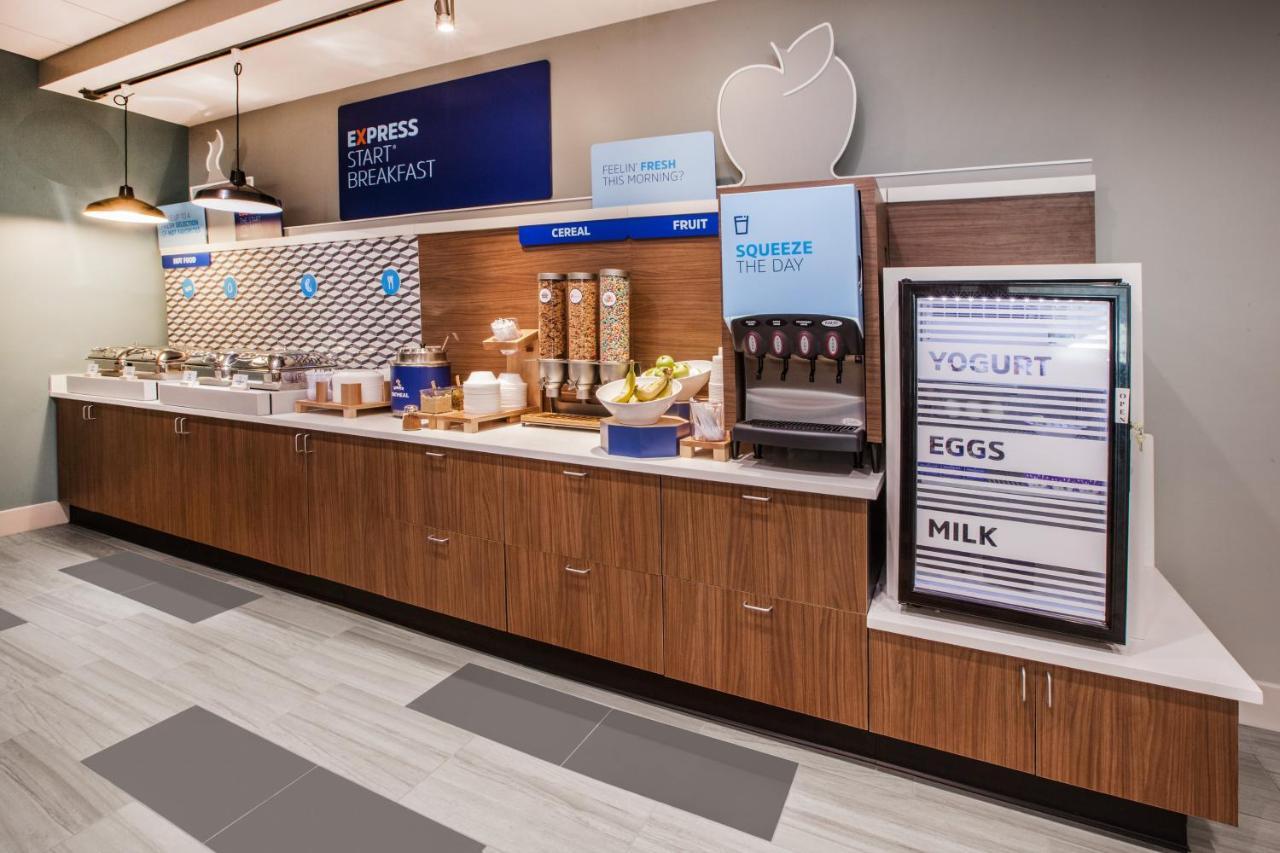 Holiday Inn Express & Suites - Springdale - Fayetteville Area Exteriör bild